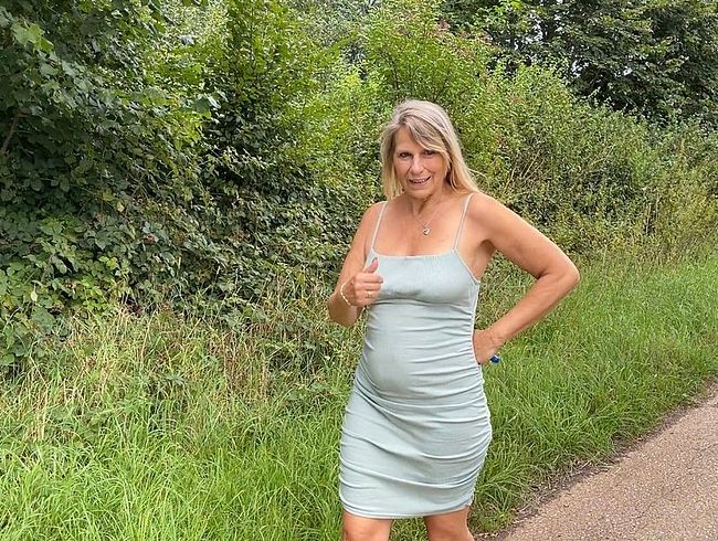SweetSusiNRW Porno Video: naturs*** auf dem Feldweg